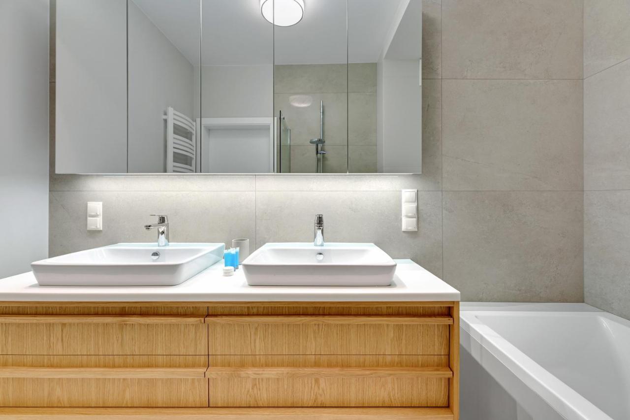 Premium Family & Business Old Town Riverside Apartment With Parking Gdańsk Buitenkant foto