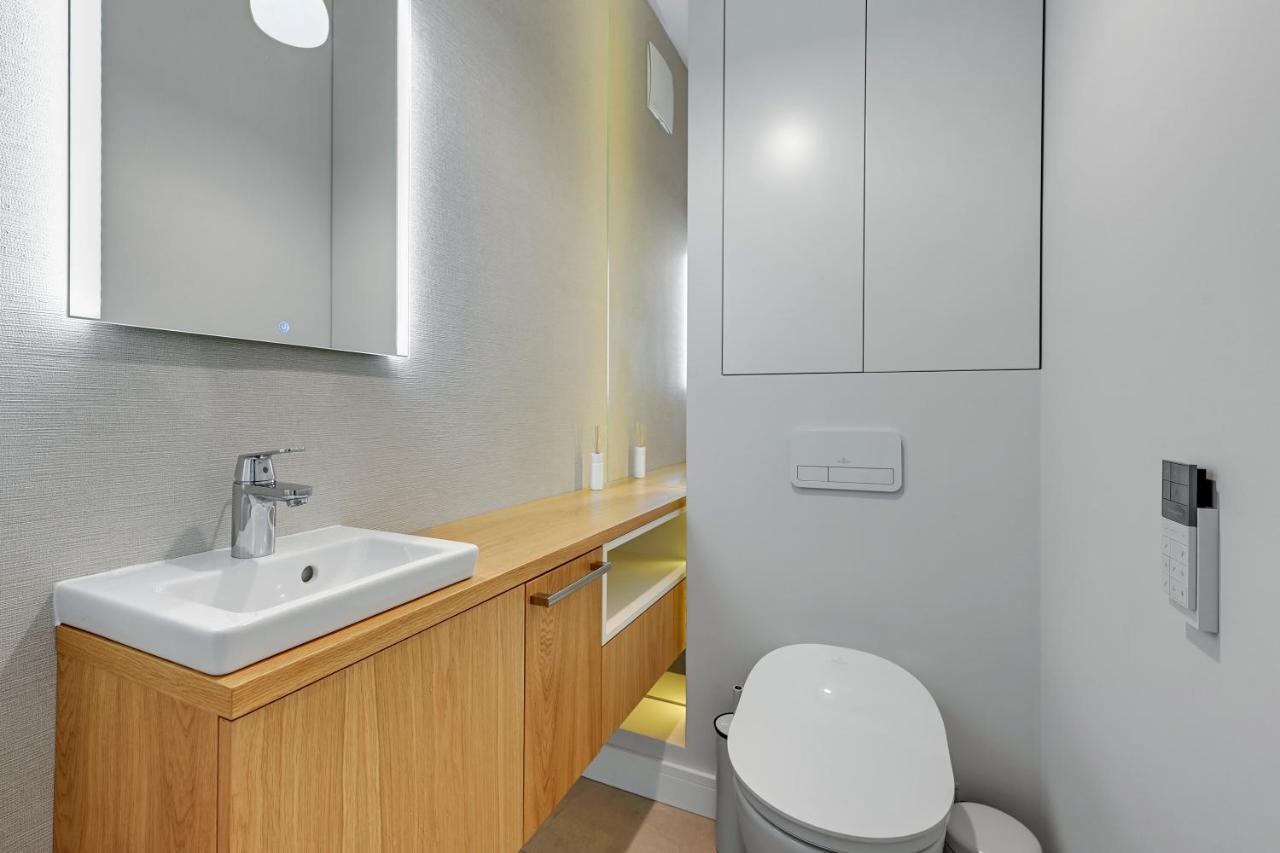 Premium Family & Business Old Town Riverside Apartment With Parking Gdańsk Buitenkant foto